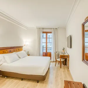 Hotel Sercotel Arenal